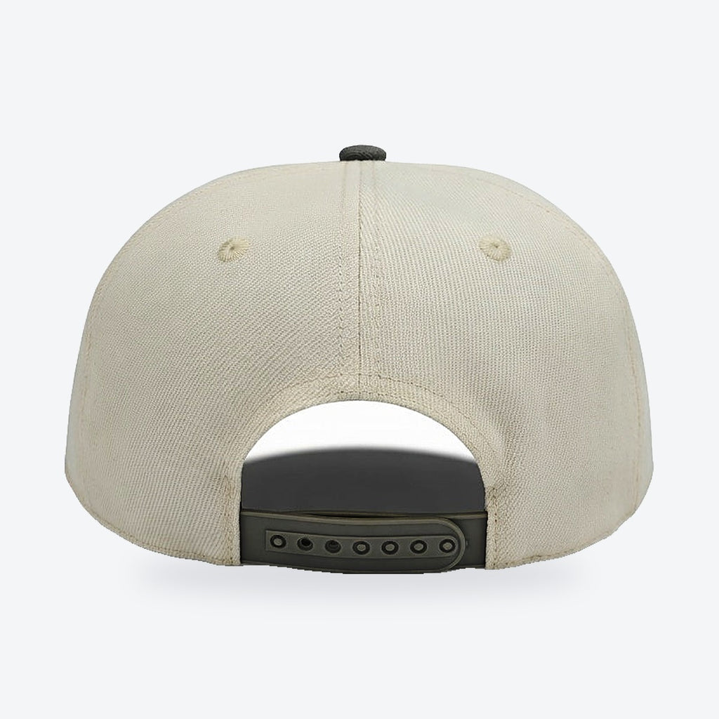 Gorra Bulls New Era Ajustable – crema y gris, vista trasera