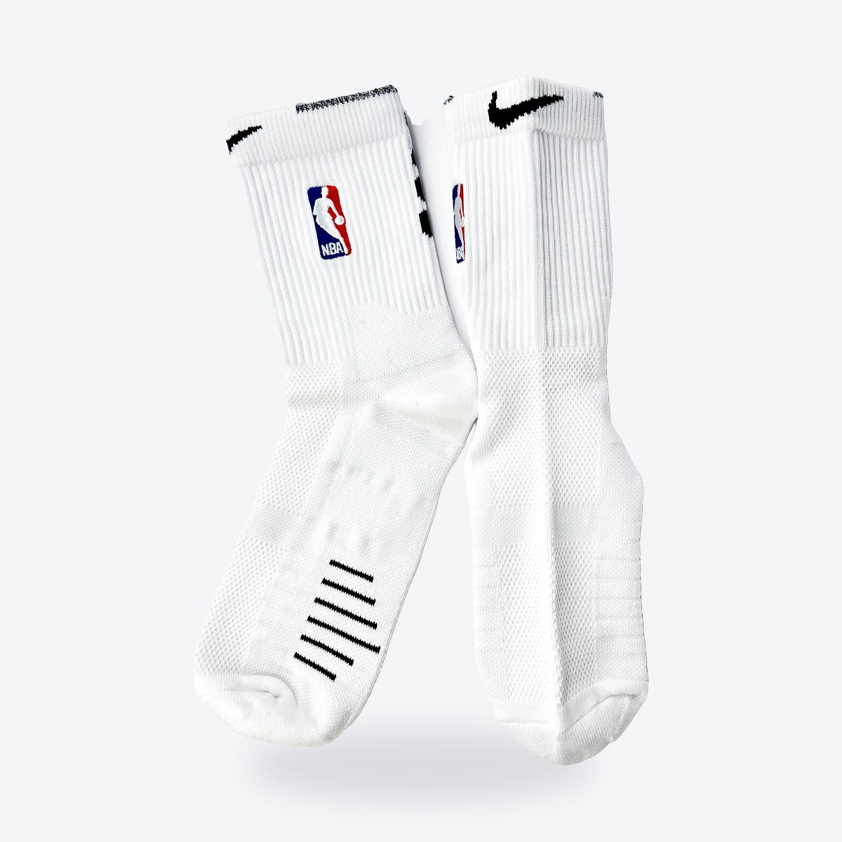 Calcetines Nike Élite Crew NBA – blancos con detalles negros, par