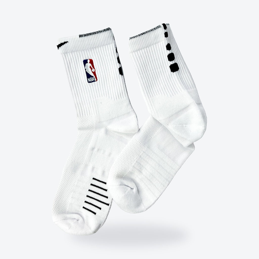 Calcetines Nike Élite Crew NBA – blancos con detalles negros, par