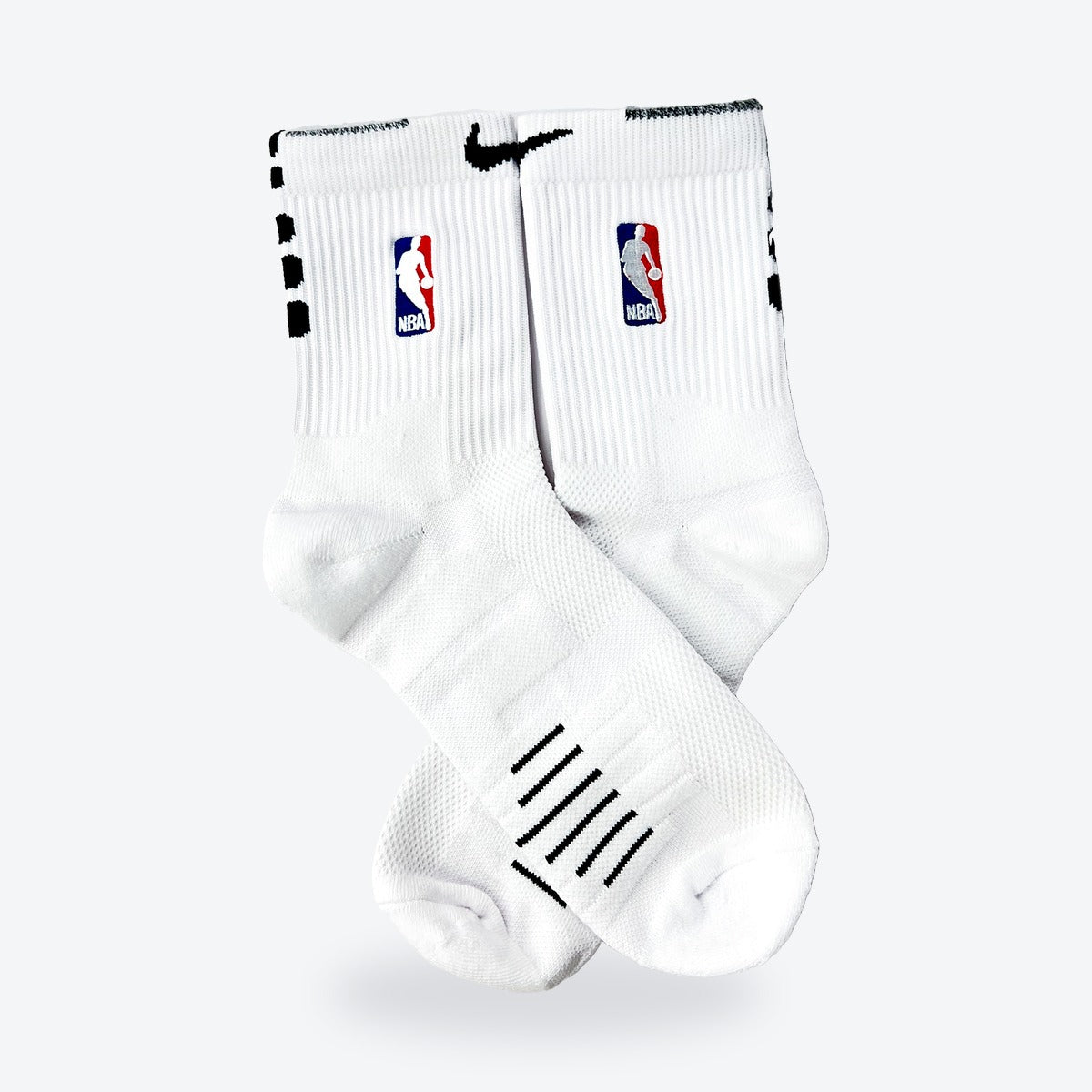 Calcetines Nike Élite Crew NBA – blancos con detalles negros, par