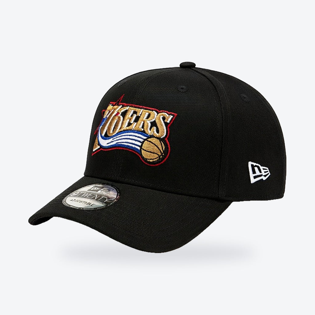 Gorra Sixers New Era Ajustable – negra, vista frontal