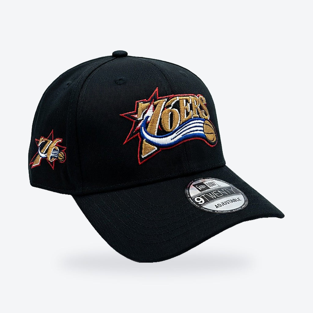 Gorra Sixers New Era Ajustable – negra, vista lateral